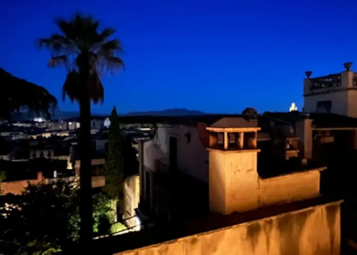 Apartment Gardens Of N 6 *